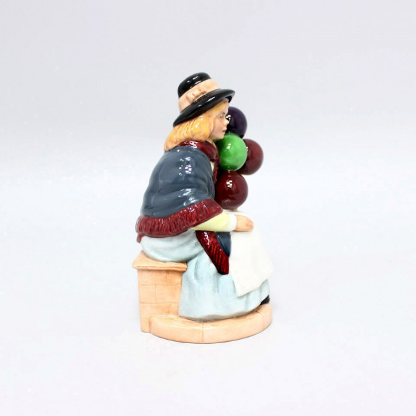 Статуэтка Девочка с шарами Royal Doulton
