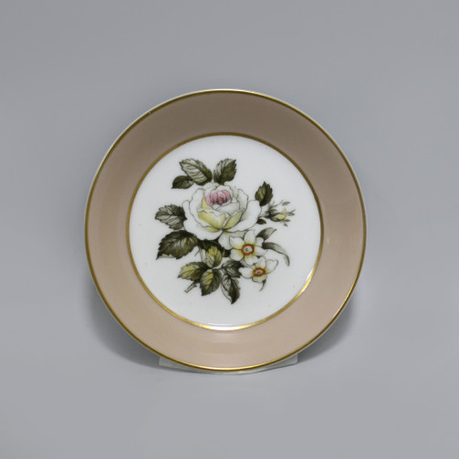 Розетка Royal Worcester