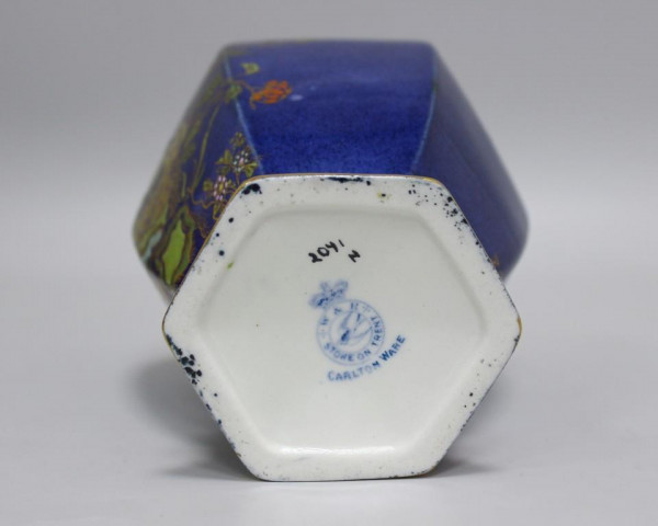 Ваза с крышкой Carlton Ware