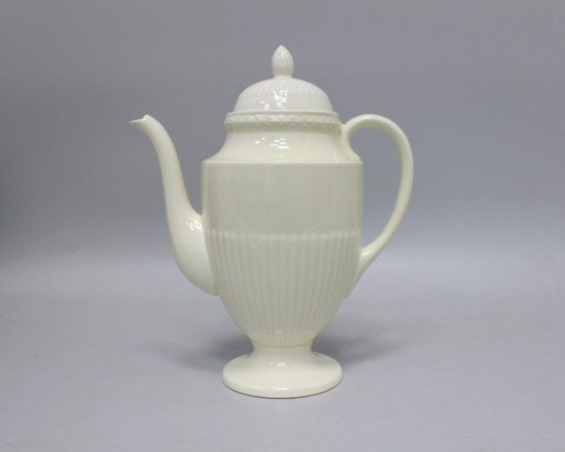 Чайник Wedgwood of Etruria and Barlaston