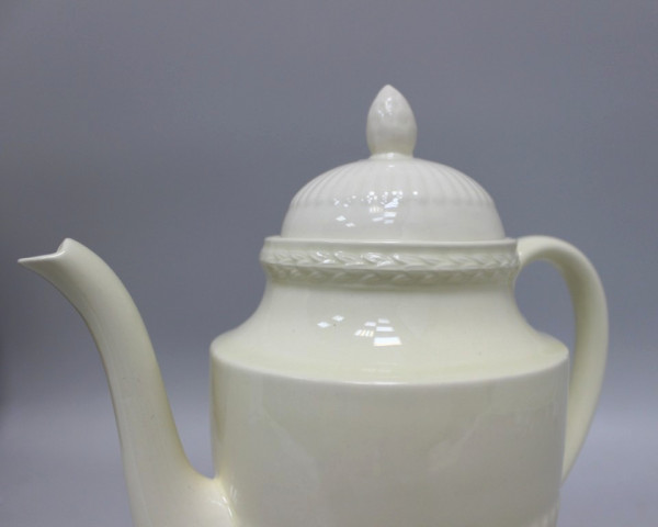 Чайник Wedgwood of Etruria and Barlaston