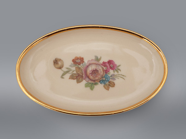 Розетка KPM (Kjobenhavns Porcellains Maleri)