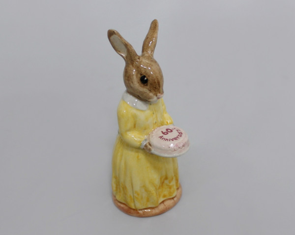 Статуэтка 60-ти летний юбилей Royal Doulton