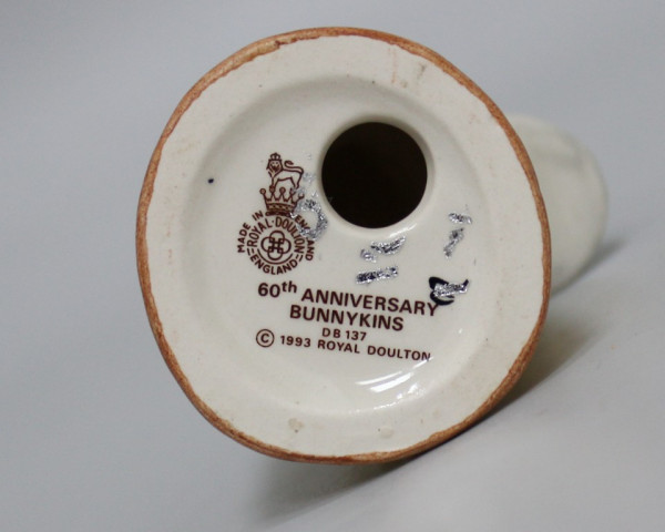 Статуэтка 60-ти летний юбилей Royal Doulton
