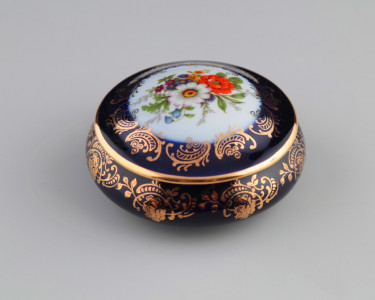 Шкатулка круглая limoges veritable porcelaine d'art